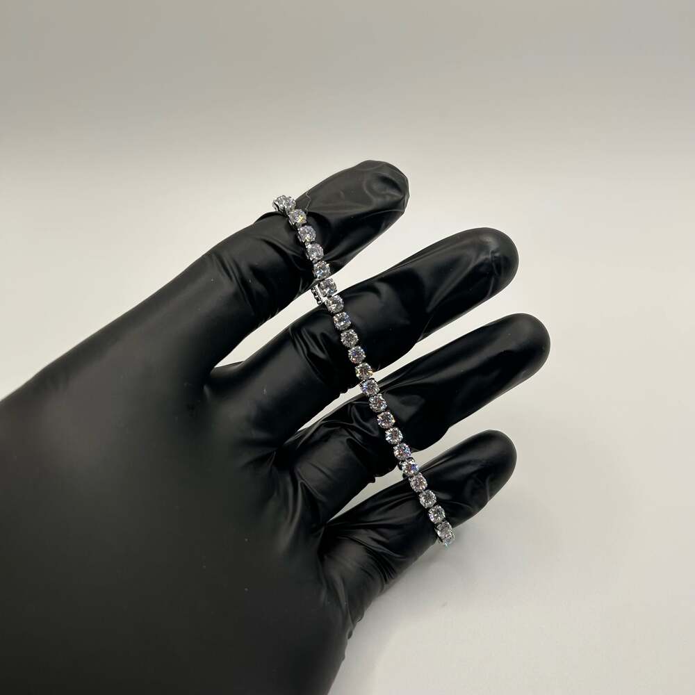 4mm Round Cut Moissanite Unisex Tennis Bracelet Silver Non Tarnish Adjustable